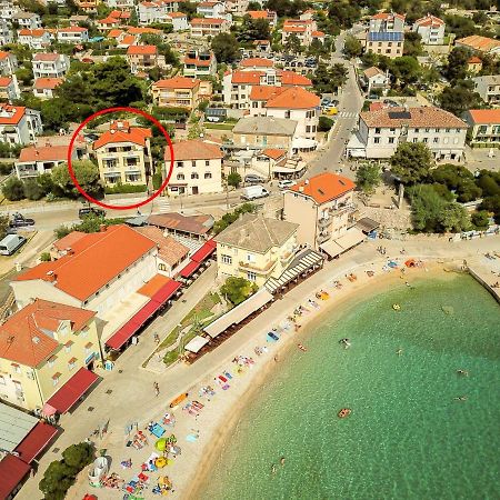 Studio Apartments Cavrak With Terrace Baška Exteriör bild