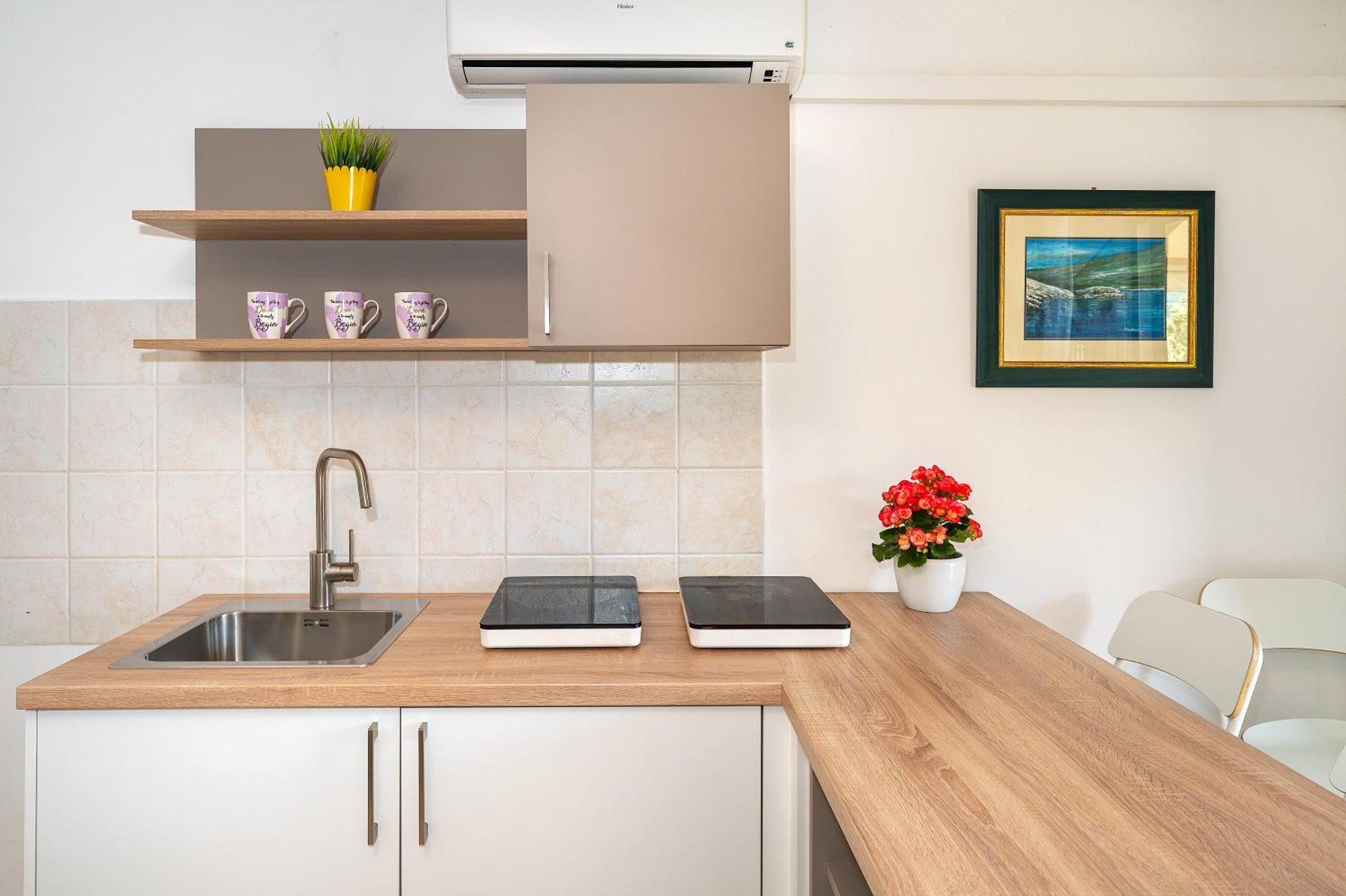 Studio Apartments Cavrak With Terrace Baška Exteriör bild