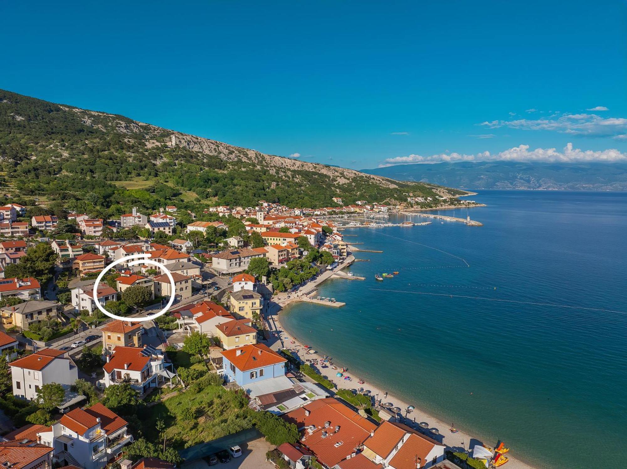 Studio Apartments Cavrak With Terrace Baška Exteriör bild